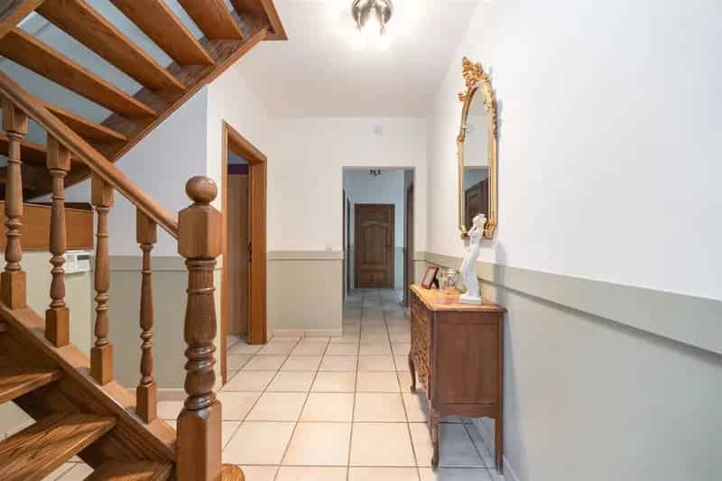 Prachtige villa met 4 slaapkamers en tuin te Heffen