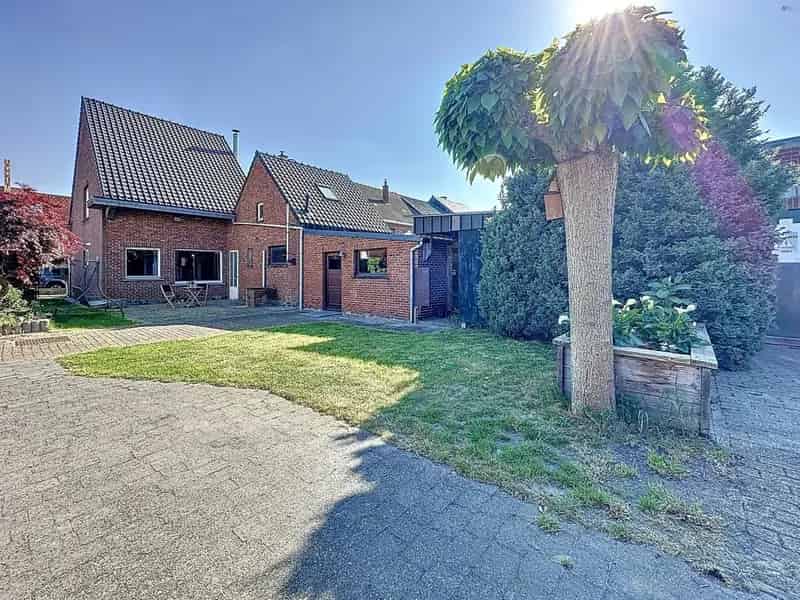 Open Bebouwing 4 slaapkamers Magazijn 144m²