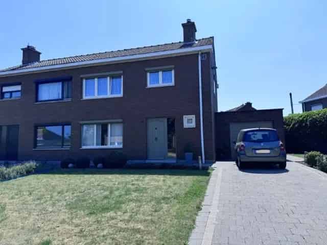 Huis te koop Bazel: Mooie halfopen bebouwing 474m²