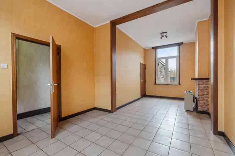 Huis te Koop Sint-Gillis-Dendermonde: Charmante Woning Nabij Station