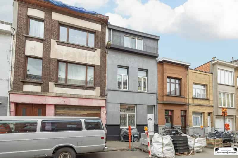 Huis te koop Antwerpen 3 4 slaapkamers gerenoveerd