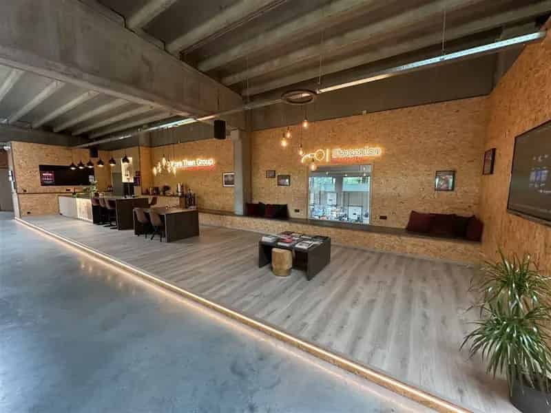 Kantoorruimte 150m² Kantoorruimte te huur