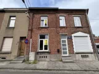 Huis te koop Lodelinsart - 2 slaapkamers - nabij scholen