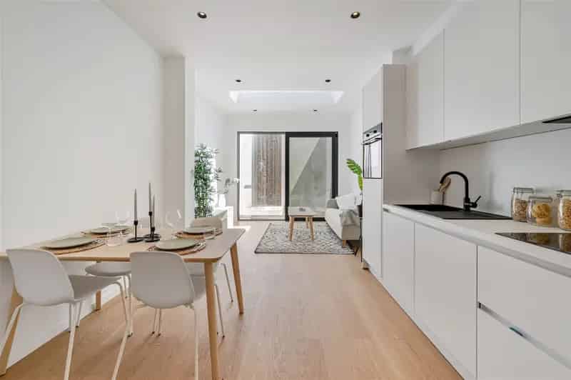 Gerenoveerde woning 3 slaapkamers te koop