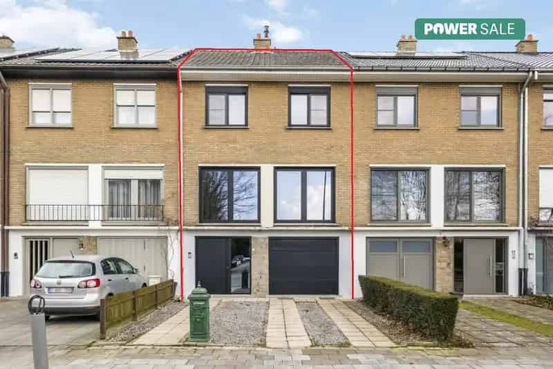 Bel-etage te koop Kortrijk 3 slaapkamers garage tuin