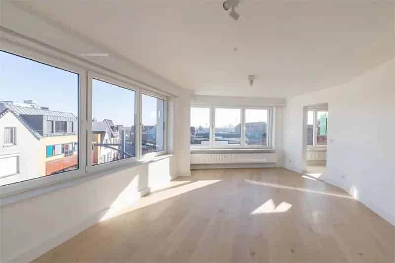 Appartement te Koop Knokke Heist 2 slaapkamers gerenoveerd