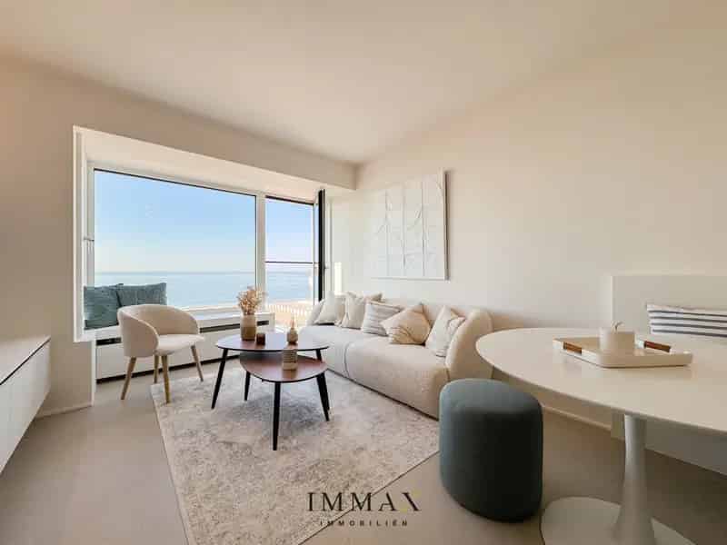 Appartement te huur Knokke: 2 Slaapkamers, Zeezicht, Gerenoveerd