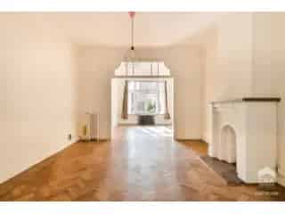 Herenhuis te koop Schaerbeek 5 slaapkamers 2 badkamers