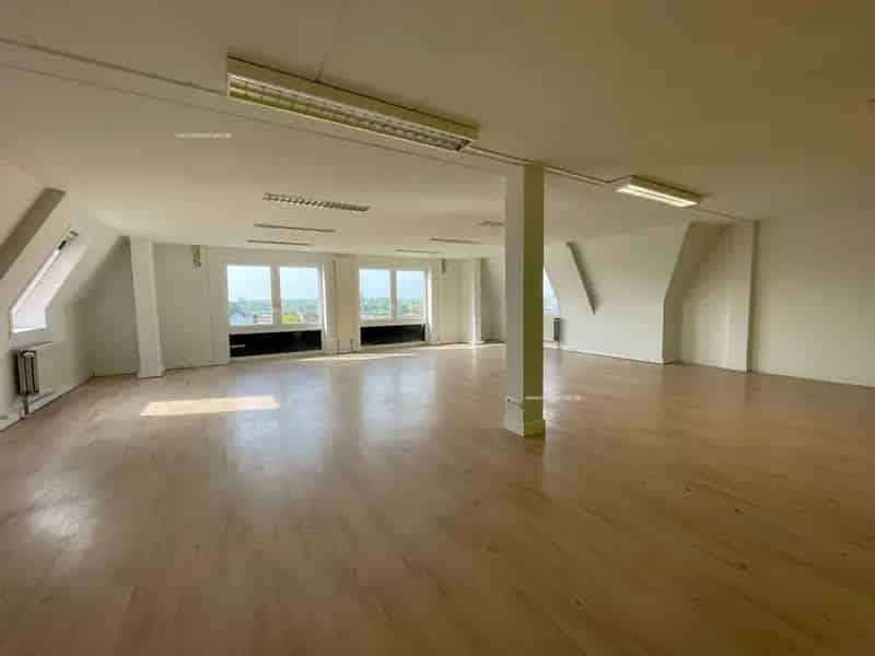 Kantoorruimte te huur Sint-Denijs-Westrem 97m²
