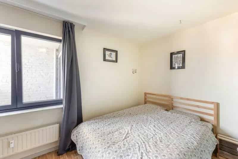 Gent Zuidpark: Ruim appartement 117m²  3 slaapkamers  Renovatieproject
