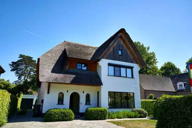 Luxe Villa te Koop in Schilde: Karakter en Comfort