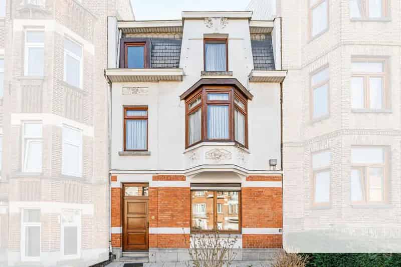 Huis te koop Anderlecht 4 slaapkamers 216m² te renoveren