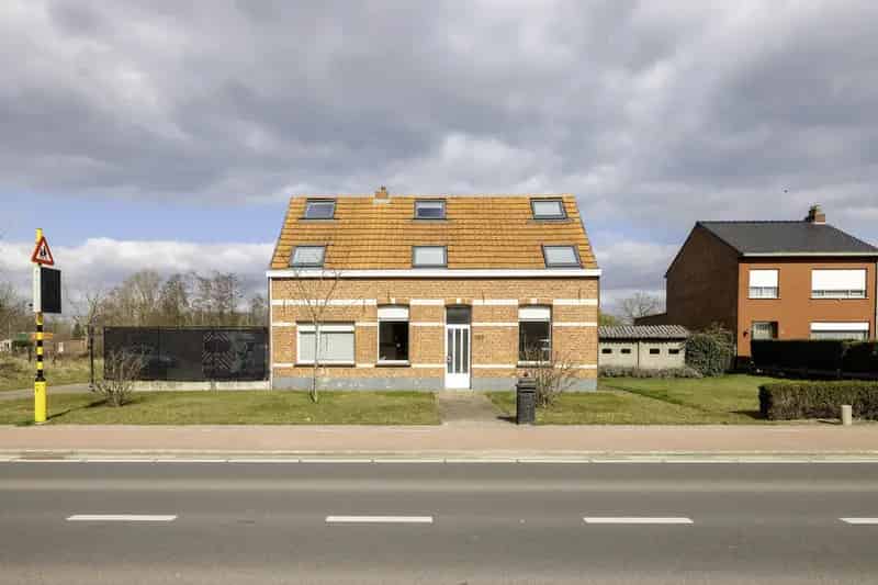Huis te huur Nijlen 5 slaapkamers magazijn gerenoveerd