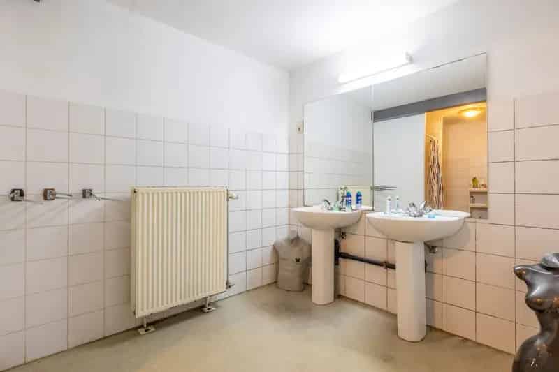 Ruime woning met 4 slpks, hobbyruimte en fietsgarage in Gent
