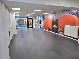 Handelspand te Huur Geel Centrum 110m²