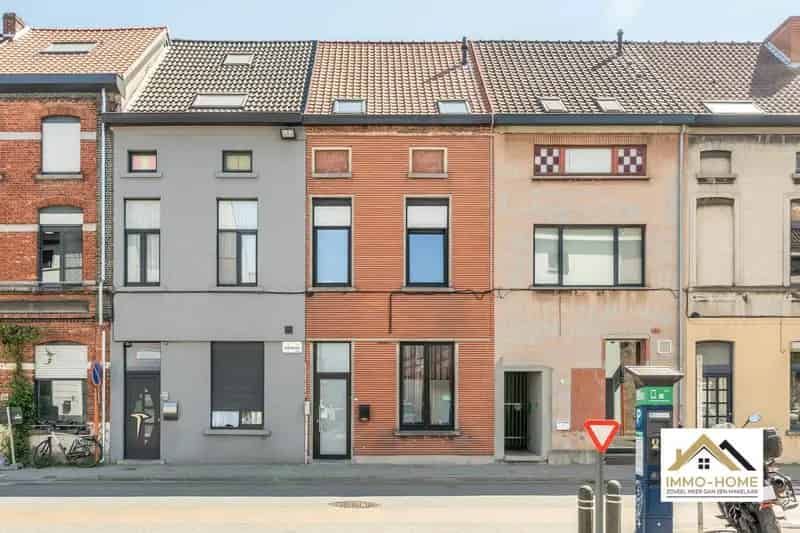 Geringeoveerde woning met tuin nabij centrum Gent