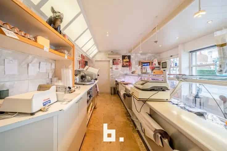 Huis Te Koop Grote Woonst Met Atelier 183m2