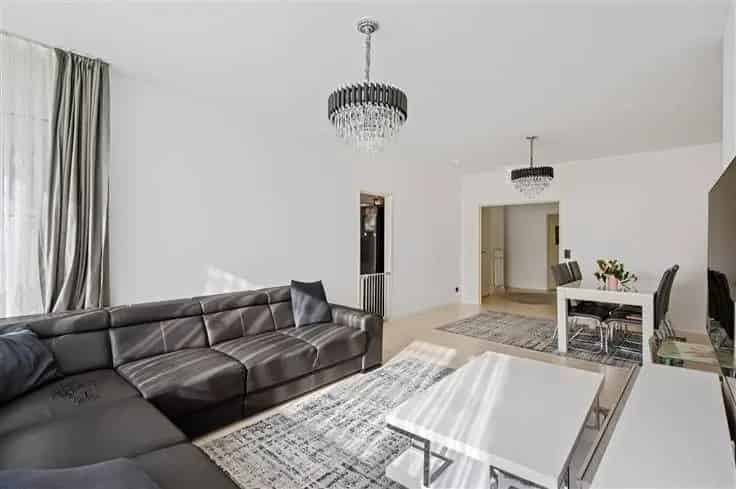 Appartement te koop Deurne 3 slaapkamers terras kelder