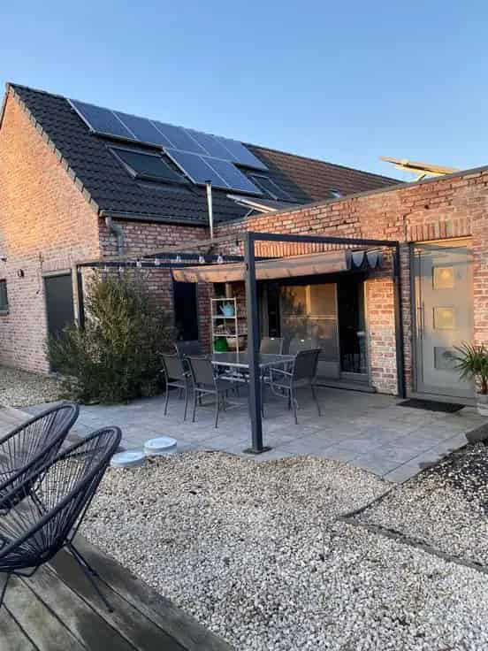 Huis Te Koop Testelt: Energiezuinige Gezinswoning met Zwembad
