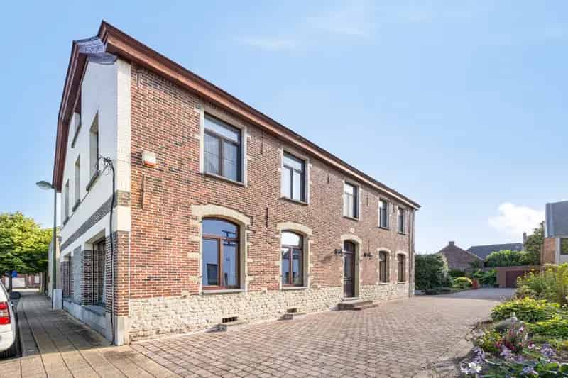 Huis te koop Kampenhout: 18e-eeuwse woning met renovatiepotentie