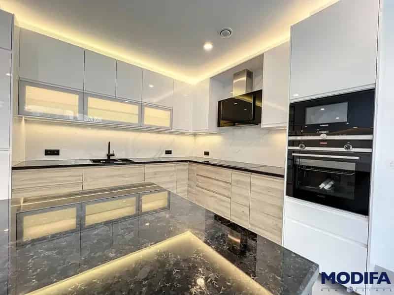Moderne Villa te Koop - 450m² - 5 slaapkamers - Domotica
