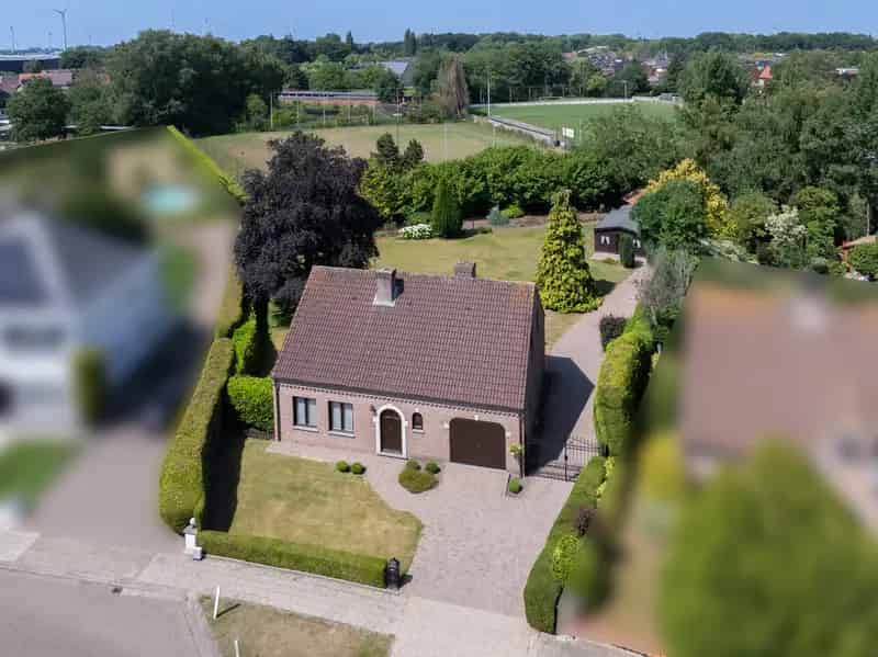 Huis te huur: Ruime gezinswoning 3 slaapkamers 1809m2 tuin