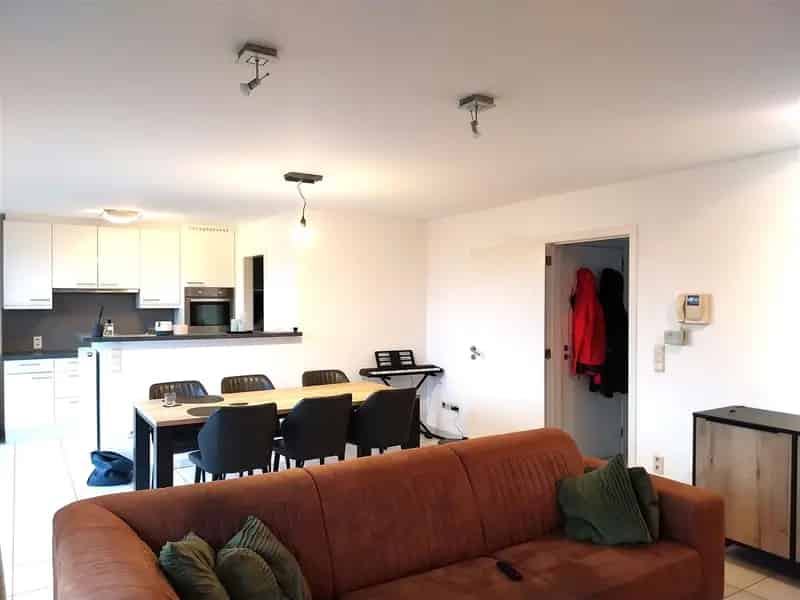 Appartement te huur Zonhoven 2 slaapkamers ruim terras