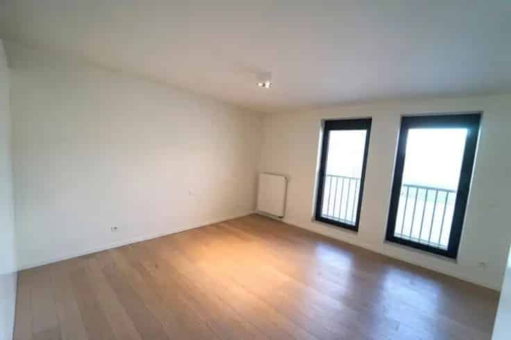 Appartement Te Koop: 1 Slaapkamer Rustige Omgeving