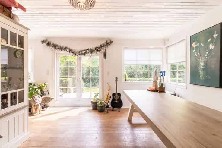 Huis Te Koop: Open Bebouwing te Renoveren met Tuin en Garage