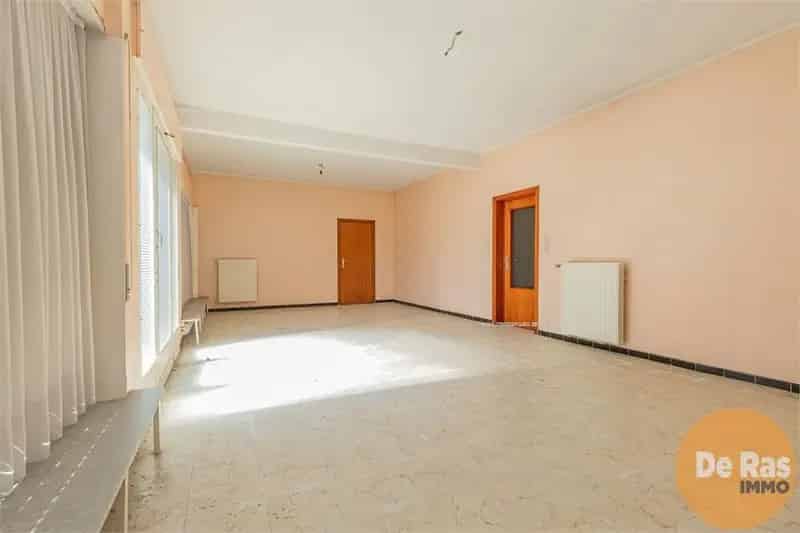Huis te koop Nieuwerkerken 4 slaapkamers renovatieproject