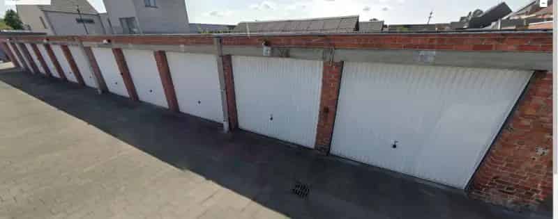 Gesloten Garagebox Goed Bereikbaar