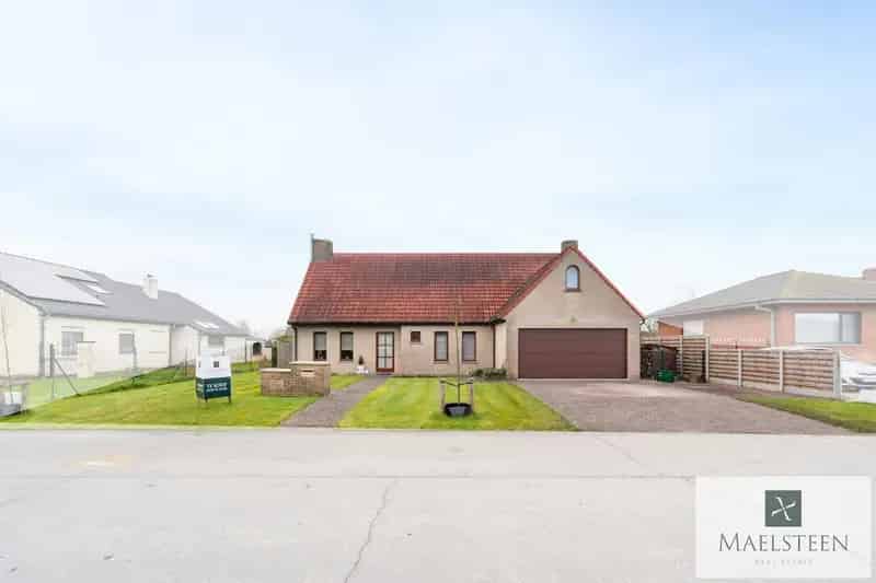 Villa 2416m2 Zuienkerke