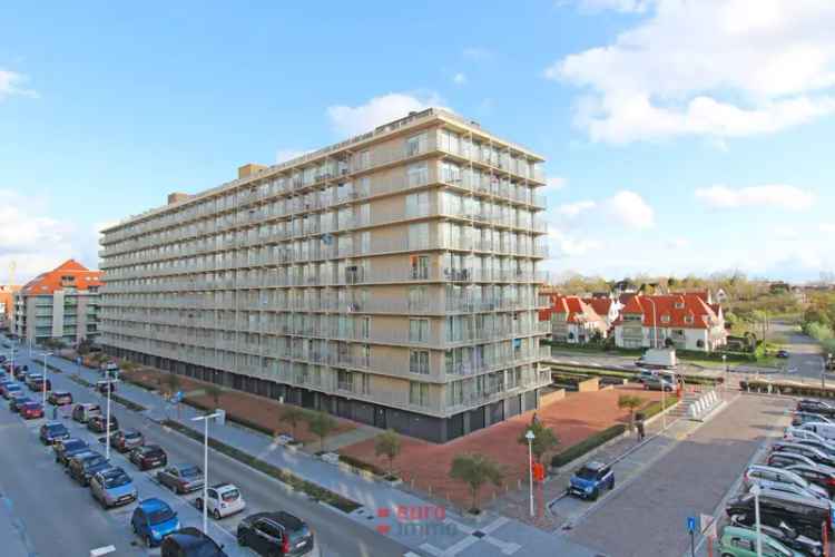 Te koop studio appartement in hartje Nieuwpoort-bad met kelder en privacy