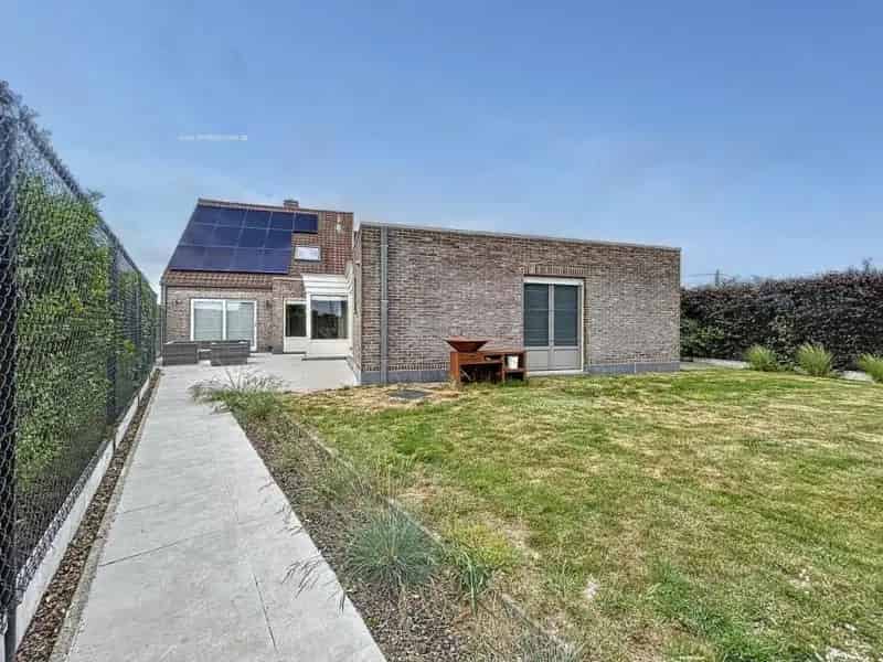 Huis te koop Ingelmunster: 4 slaapkamers, 2 badkamers, energiezuinig