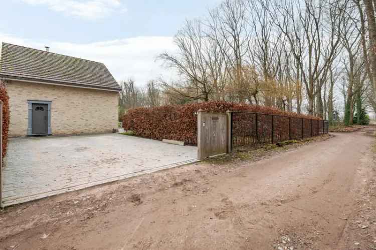 Recente energiezuinige rustig gelegen instapklare woning met 3 slaapkamers te Essen-Wildert