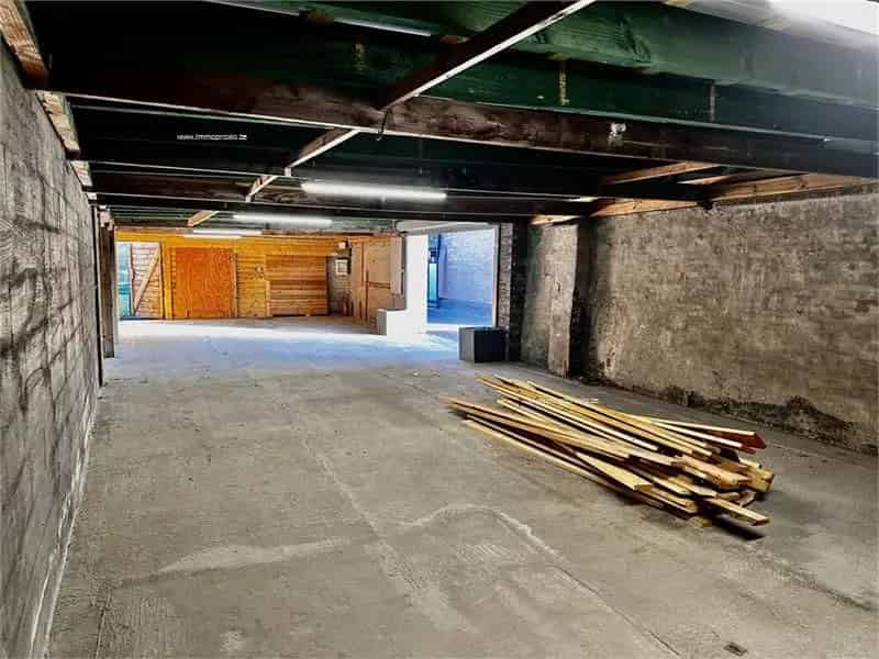 Magazijn te huur Eine 100m²