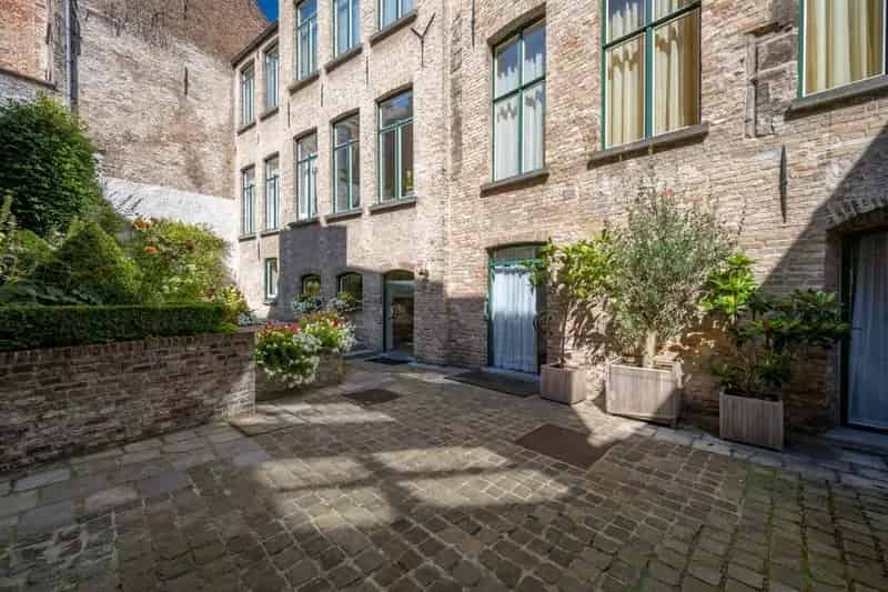 Appartement te Huur Brugge: Authentiek en Modern Comfort