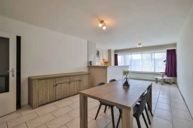 Appartement te koop 2 slaapkamers garage rustige woonwijk