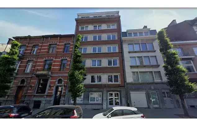 Huur 1 slaapkamer appartement van 64 m² in Namur