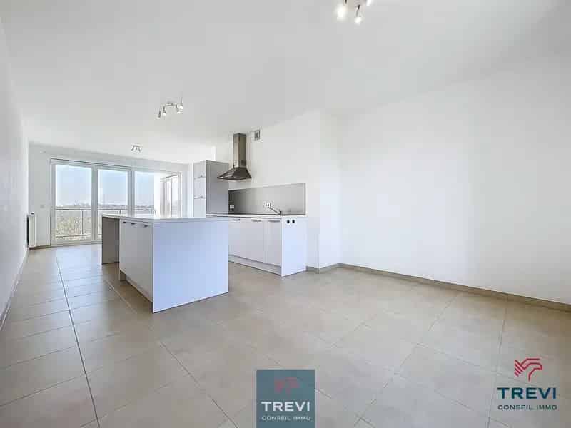 Appartement 89m2 te huur 3 slaapkamers 2 parkings terras