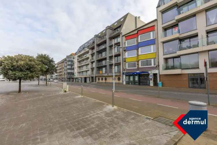 Te koop appartement Bredene met 2 slaapkamers en renovatiepotentieel