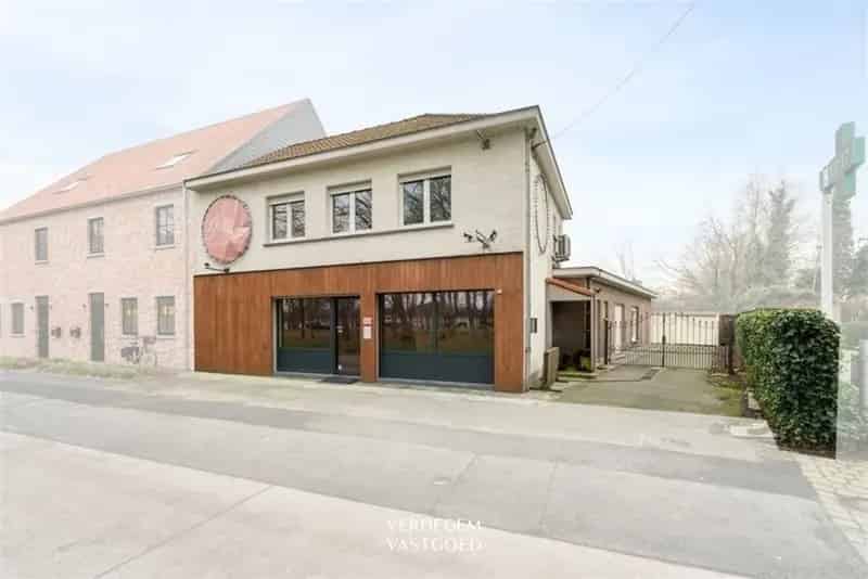 Handelspand met Appartement en Tuin