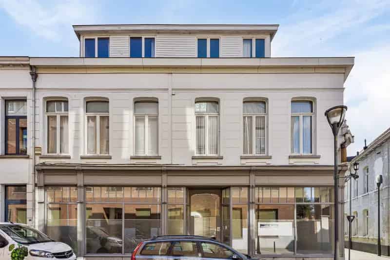 Appartement te koop Turnhout: 5 slaapkamers, handelspand, toplocatie