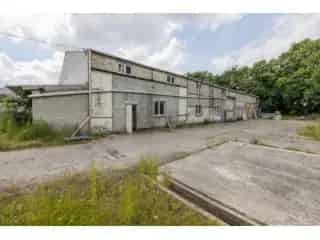 Industrieel Magazijn te Koop La Louvière 1648m²