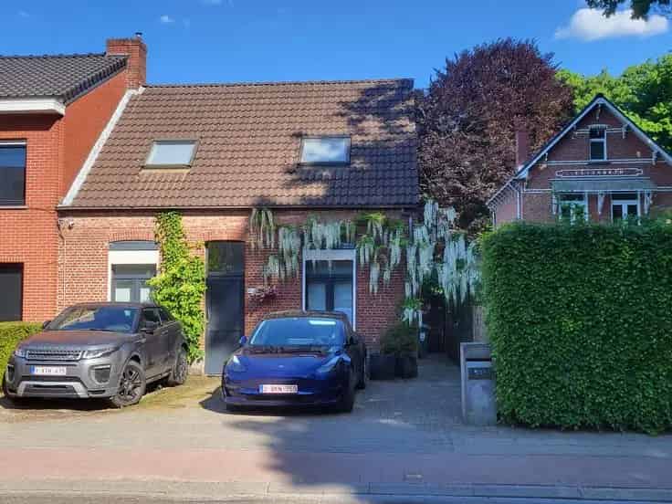 Huis Te Koop Kalmthout: 2 slaapkamers, tuin, airco