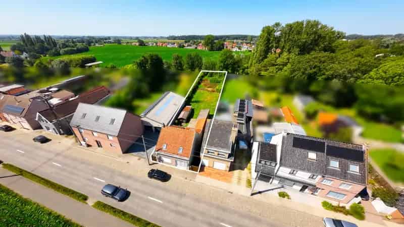 Vrijstaande woning te koop Bovekerke 3 slaapkamers grote tuin renovatieproject