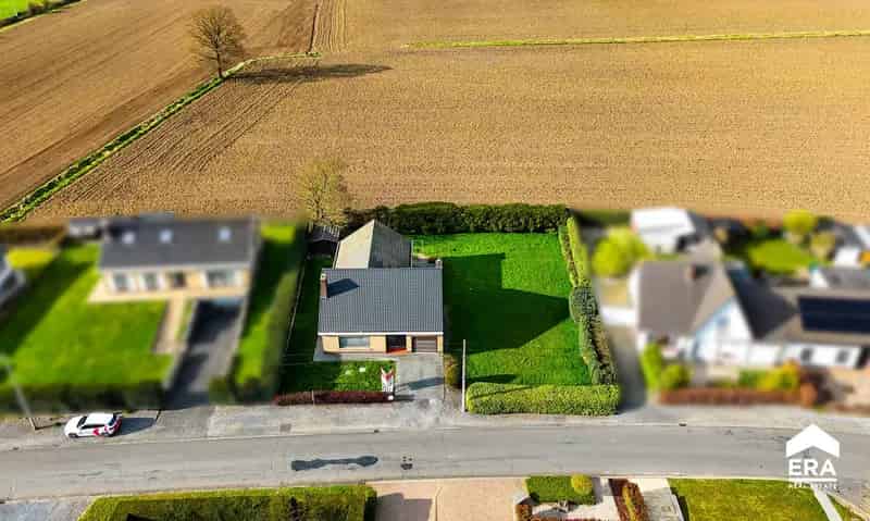 Ruime Villa met Bouwgrond Ieper Centrum