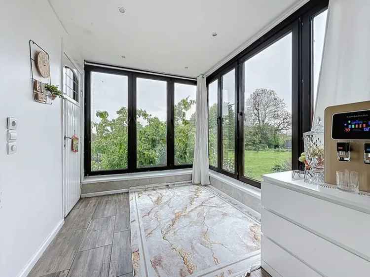 Huis te koop Tienen: Instapklare woning met tuin en garage