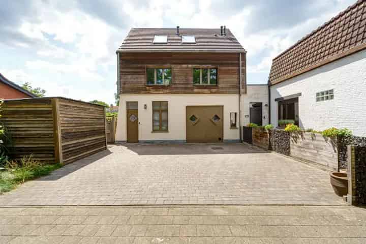 Instapklare woning Brasschaat - 4 slaapkamers - Jacuzzi - EPC A
