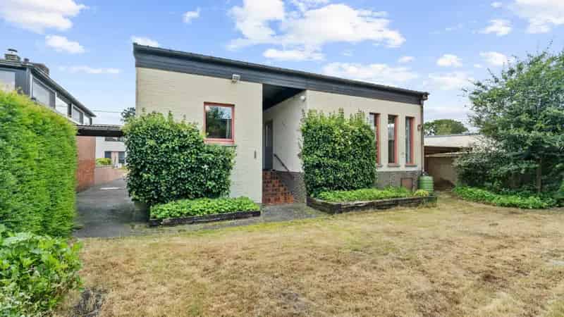 Gelijkvloerse woning 3 slpk Mol 530m2 grote kelder